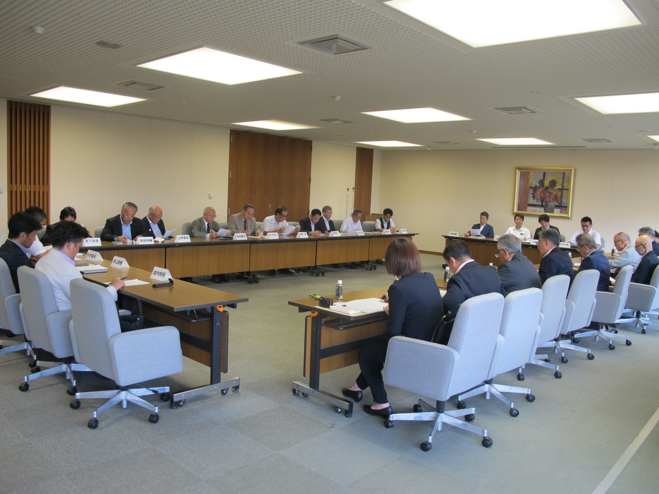 各種団体との意見交換会を開催